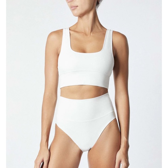 It’s now cool bikini - Picture 6 of 9